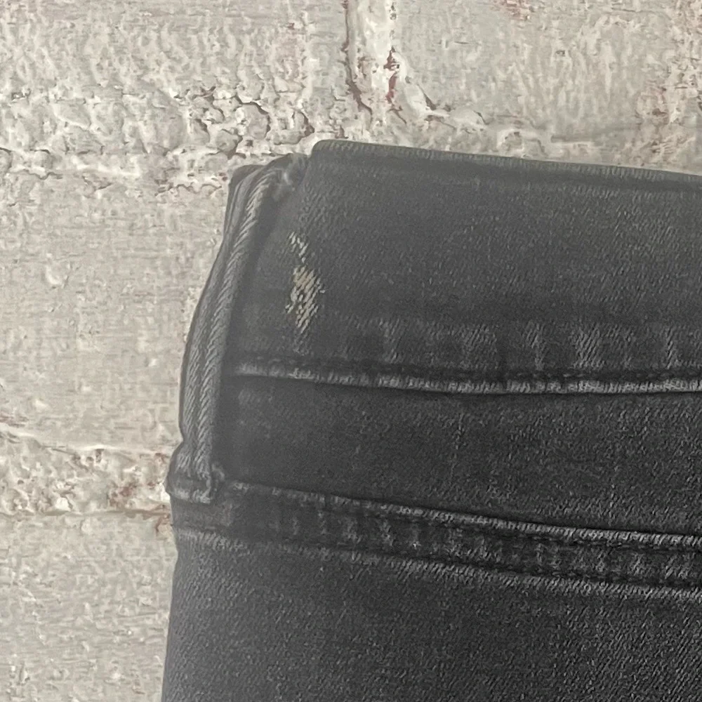 Lucky Brand Men’s Black Pre-washed Denim Sz 42x32